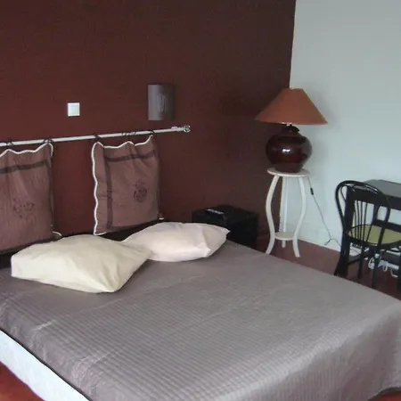 Guest house M Com... *