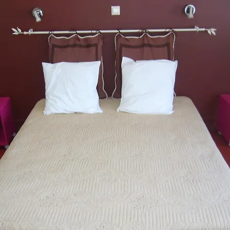 Guest house M Com... Chasse-sur-Rhone