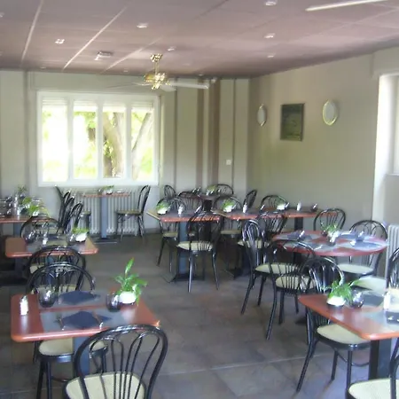 M Com... Guest house Chasse-sur-Rhone